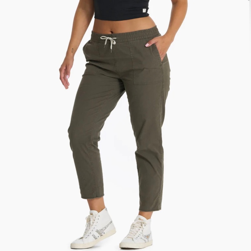 VUORI Vintage Ripstop Pant in Dark Oregano SIZE LARGE